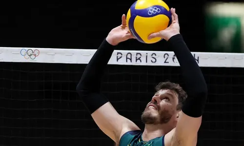
          Imagem ilustrativa da imagem Bruninho admite que seleção masculina de vôlei não é favorita ao ouro
          