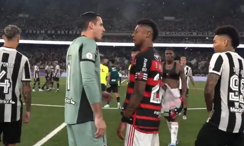 
          Imagem ilustrativa da imagem Bruno Henrique diz que foi agredido por Gatito antes de confusão: 'Covarde'
          