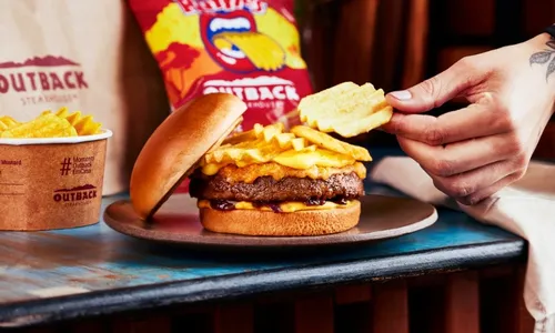 
          Imagem ilustrativa da imagem Cardápio temático e atrações para todos os públicos: novidades das hamburguerias
          