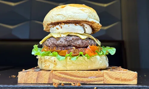 
          Imagem ilustrativa da imagem Cardápio temático e atrações para todos os públicos: novidades das hamburguerias
          