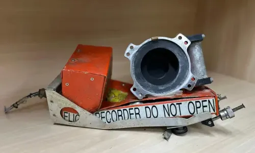 
          Imagem ilustrativa da imagem Cenipa diz ter recuperado gravações das caixas-pretas de avião que caiu em Vinhedo
          