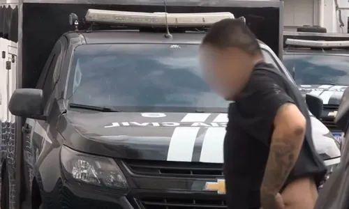 
          Imagem ilustrativa da imagem Colombiano invade casa da ex-companheira e acaba preso em Vila Velha
          