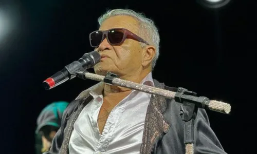 
          Imagem ilustrativa da imagem Conde Só Brega se recupera após susto na Festa de Agosto
          