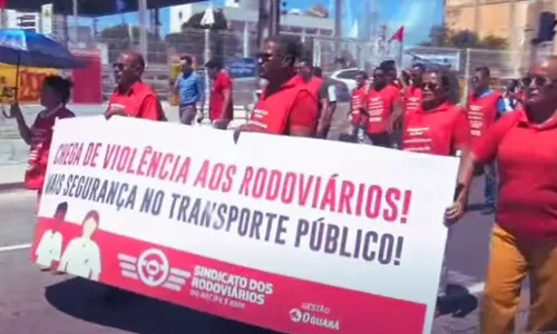 
          Imagem ilustrativa da imagem Crescem cada vez mais as chances de greve dos rodoviários no Grande Recife
          