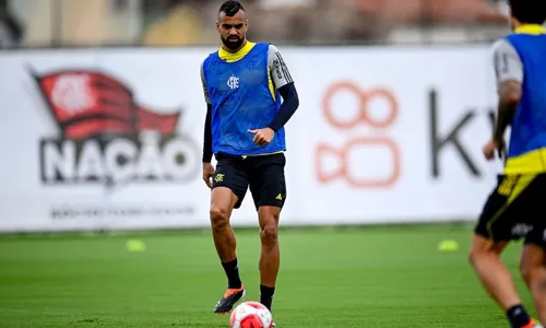 
          Imagem ilustrativa da imagem Dorival Júnior convoca Fabrício Bruno para a vaga de Éder Militão
          