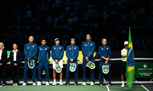 
          Imagem ilustrativa da imagem Dupla italiana é derrotada por holandeses e Brasil é eliminado na Copa Davis
          
