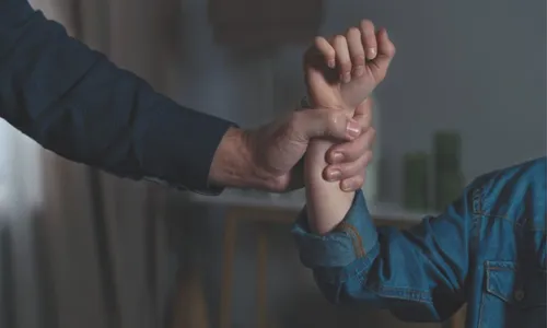 
          Imagem ilustrativa da imagem ES tem 41 vítimas de violência doméstica por dia
          