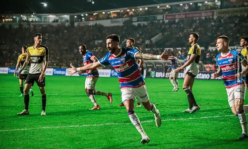 
          Imagem ilustrativa da imagem Em jogo atrasado, Fortaleza busca o empate diante do Criciúma no Brasileiro
          