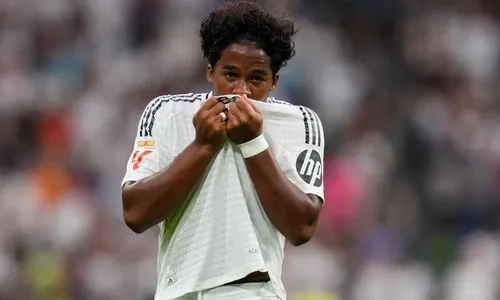 
          Imagem ilustrativa da imagem Endrick fica 'invisível' e chega a 1 mês sem entrar em campo pelo Real Madrid
          