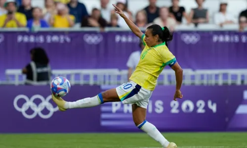 
          Imagem ilustrativa da imagem Escalação de Marta na final das Olimpíadas será definida em reunião nesta sexta
          