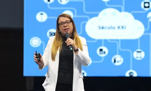 
          Imagem ilustrativa da imagem Especialistas discutem papel das escolas com a evolução da tecnologia
          