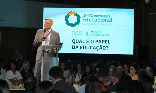 
          Imagem ilustrativa da imagem Especialistas explicam o poder das famílias no sucesso dos estudantes
          