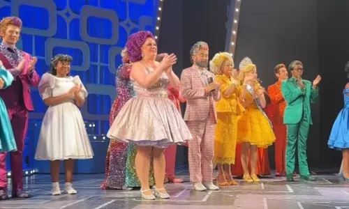 
          Imagem ilustrativa da imagem Espetáculo teatral de netos de Silvio Santos presta homenagem ao apresentador. Veja
          