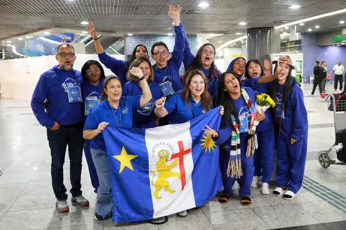 
          Imagem ilustrativa da imagem Estudantes e professores da rede municipal do Recife retornam do intercâmbio
          