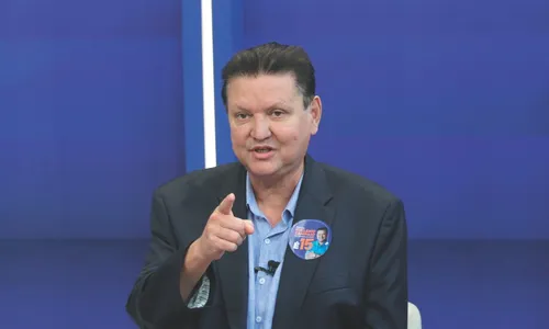 
          Imagem ilustrativa da imagem Euclério Sampaio fará transplante de rim e irmão será doador
          