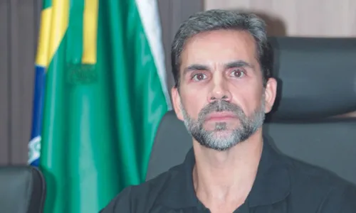 
          Imagem ilustrativa da imagem Eugênio Ricas deixa Secretaria de Segurança Pública do ES e vai para Interpol
          