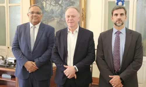 
          Imagem ilustrativa da imagem Eugênio Ricas deixa Secretaria de Segurança Pública do ES e vai para Interpol
          