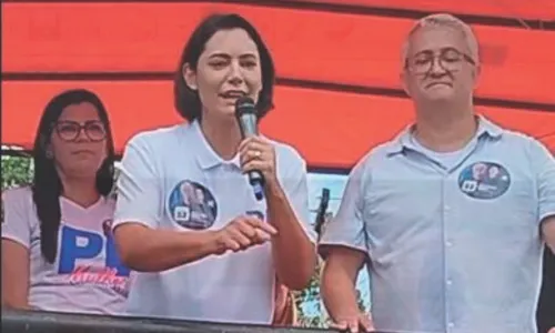 
          Imagem ilustrativa da imagem Ex-primeira-dama Michele Bolsonaro faz campanha no ES
          