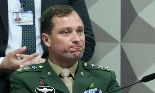 
          Imagem ilustrativa da imagem Exército retira Mauro Cid e mais quatro da lista de promoção para posto de coronel
          