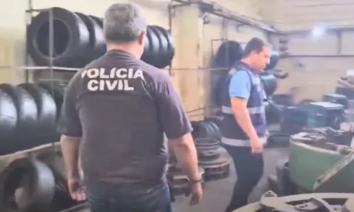 
          Imagem ilustrativa da imagem Fábricas de pneus recauchutados são interditadas na Serra e em Vila Velha
          