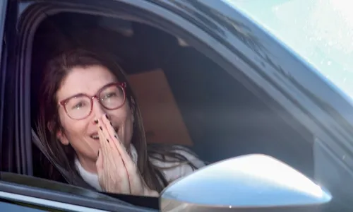 
          Imagem ilustrativa da imagem Família de Silvio Santos divulga carta aberta em agradecimento após despedida
          