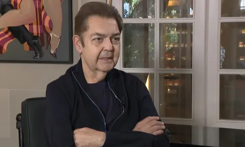 
          Imagem ilustrativa da imagem Faustão recebe alta hospitalar depois de novos transplantes
          