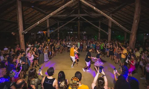 
          Imagem ilustrativa da imagem Festivais agitam a capital do forró pé de serra
          