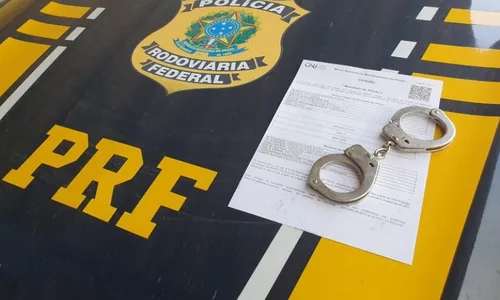 
          Imagem ilustrativa da imagem Foragido da Justiça é preso em rodovia na Serra
          