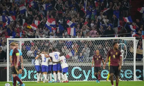 
          Imagem ilustrativa da imagem França derrota Bélgica na Liga das Nações; Itália vence e se isola na ponta
          