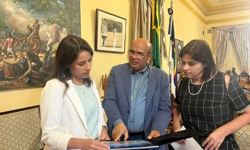 
          Imagem ilustrativa da imagem Fundador da Obra de Maria convida Raquel Lyra para evento e destaca turismo de fé
          