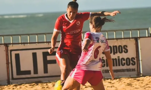 
          Imagem ilustrativa da imagem Futebol de areia na Praça dos Namorados
          