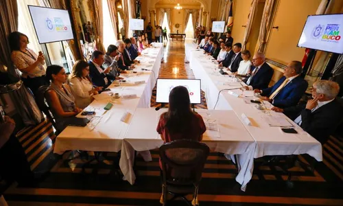 
          Imagem ilustrativa da imagem Governadora Raquel Lyra se compromete em anunciar calendário de demolições
          