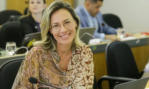 
          Imagem ilustrativa da imagem Governo de Pernambuco tem nova Secretária de Criança e Juventude: sai PDT, entra PV
          