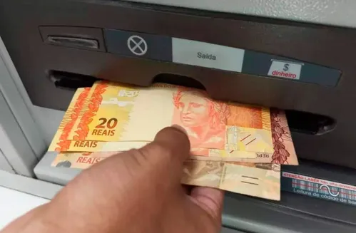 
          Imagem ilustrativa da imagem Governo de Pernambuco vai pagar 13º do Bolsa Família em agosto
          