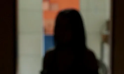 
          Imagem ilustrativa da imagem Grávida baleada em assalto em Linhares denuncia erro em cirurgia
          