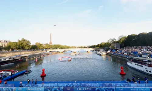 
          Imagem ilustrativa da imagem Guilherme Costa, o Cachorrão, deixa disputa da maratona aquática após 4 voltas
          