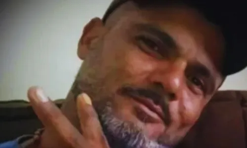 
          Imagem ilustrativa da imagem Homem é assassinado durante culto espírita em Glória do Goitá
          