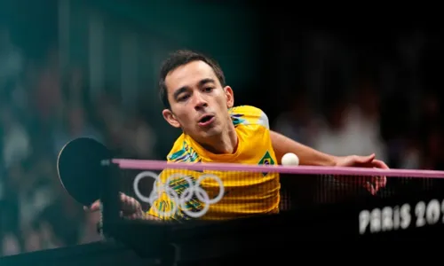 
          Imagem ilustrativa da imagem Hugo Calderano perde de sueco e disputará o bronze no tênis de mesa em Paris
          