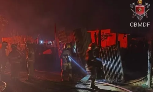 
          Imagem ilustrativa da imagem Incêndio mata 5 pessoas da mesma família, incluindo 3 crianças, no DF
          