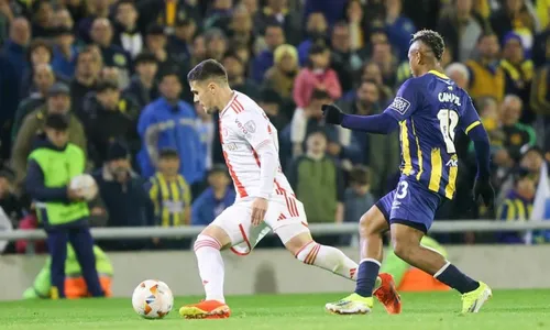 
          Imagem ilustrativa da imagem Inter perde para o Rosario Central nos playoffs da Copa Sul-Americana
          