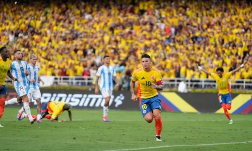 
          Imagem ilustrativa da imagem Mercado da bola tem dia agitado com James livre e Fagner anunciado
          