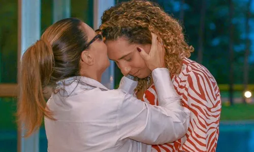 
          Imagem ilustrativa da imagem Janja publica foto com Anielle em meio à acusação de assédio contra ministro
          