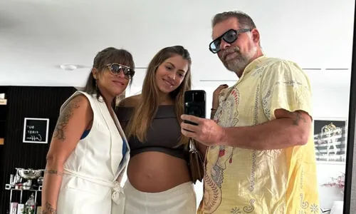 
          Imagem ilustrativa da imagem Leandro Hassum homenageia filha grávida: 'Minha vida'
          