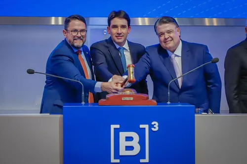 
          Imagem ilustrativa da imagem Leilões em áreas nos portos do Recife, RS e RJ arrecadam R$ 74 milhões
          