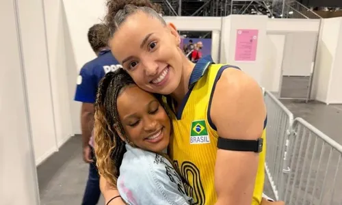 
          Imagem ilustrativa da imagem 'Levo na zoeira', diz Rebeca Andrade sobre torcida por namoro com Gabi Guimarães
          