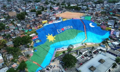 
          Imagem ilustrativa da imagem Maior geomanta do Brasil ganha arte urbana do Recife
          