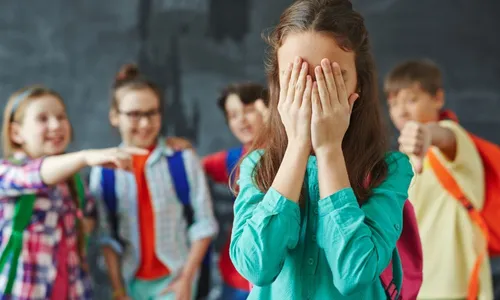 
          Imagem ilustrativa da imagem Mais de 4 mil casos de bullying são registrados em cartórios
          