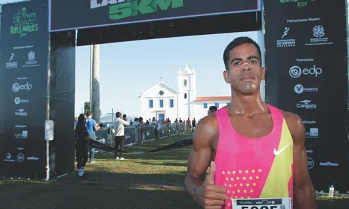 
          Imagem ilustrativa da imagem Meia Maratona dos Reis Magos EDP: superação e alegria nas ruas da Serra
          