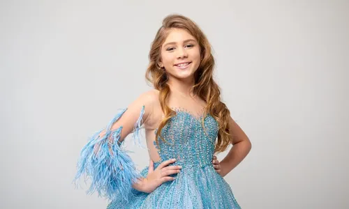 
          Imagem ilustrativa da imagem Miss Brasil Juvenil Universe: moradora da Serra fatura título
          