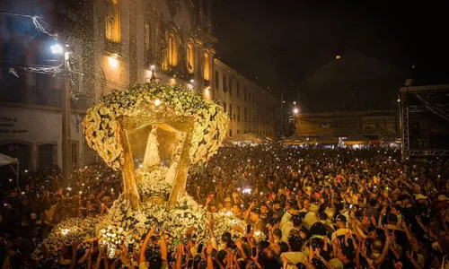 
          Imagem ilustrativa da imagem Missa Campal: Homenagem à Padroeira e ao "rosto feminino de Deus"
          